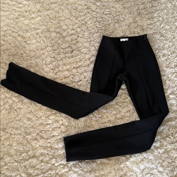 Good American Good Waist Flare Scuba Pants
NWOT size 0 - Picture 10 of 12